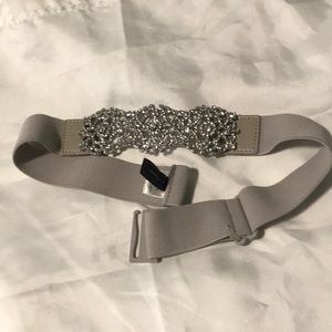 Fashion belt with hook closure, adjustable